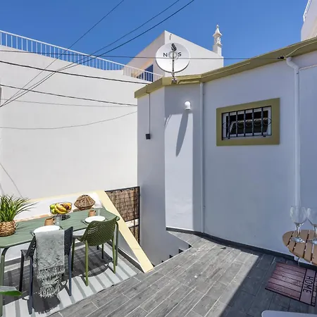 Casa Abraco * Ferragudo (Faro)